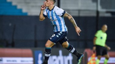 Enzo Copetti será titular en la delantera del equipo de Juan Antonio Pizzi. 