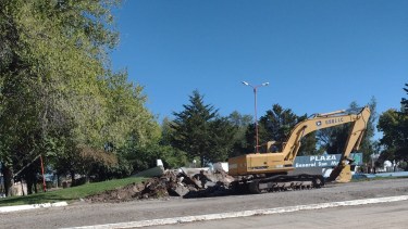 El municipio de Godoy comenzó la obra de renovación de la plaza San Martín.