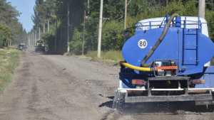 Autorizaron al intendente de Regina a realizar la compra directa de un camión regador