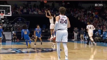 Suggs  y una bomba tremenda desde muy lejos para Gonzaga en el Final Four de la NCAA. 