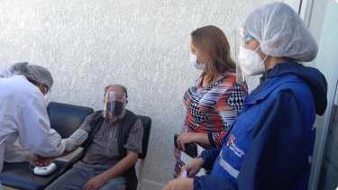 Bolivia es golpeada por un nuevo rebrote de la pandemia, con 1.501 positivos y 25 muertes en la última jornada. Foto: boliviasegura.gob.bo