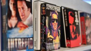 La buscaban por un grave delito: no devolver un video alquilado hace veinte años