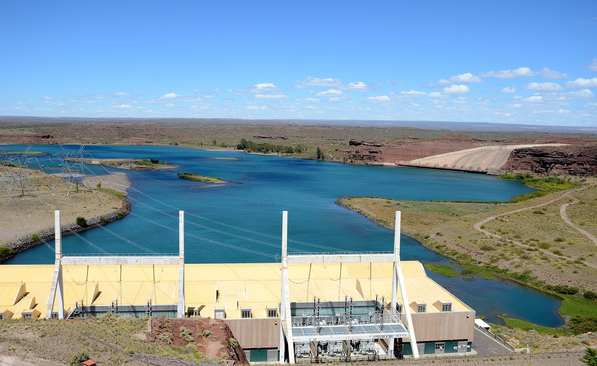 Las provincias proponen crear una empresa hidroeléctrica regional mixta con el Estado Nacional para operar las represas. (Foto: archivo)