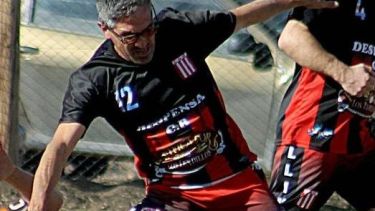 Oscar Ruiz Caples jugaba en Estudiantes de Mallín Ahogado. Gentileza Afuveco