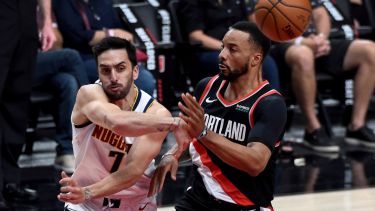 Facu cumplió pero Denver tuvo un partido para el olvido. (Foto: AP)