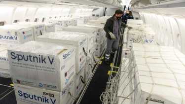 Los aviones arribaron a Ezeiza pasadas las 18. Foto: Télam