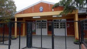 Hay clases presenciales en varias escuelas de Roca y Unter mostró el nivel de adhesión