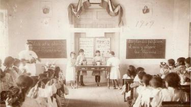 La escuela 32 (foto), el lugar donde trabajó Fermín Godoy, el impulsor de la organización gremial.