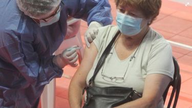 Hoy es el segundo y último día de vacunación sin turno de la segunda dosis de Sinopharm. (Archivo Oscar Livera).-
