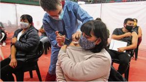 Hoy habrá una doble jornada de vacunación a demanda en Neuquén