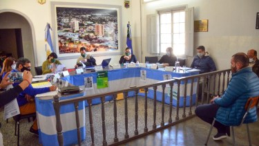 Concejales de Regina aprobaron crear una comisión investigadora para auditar las cuentas municipales. (Foto Néstor Salas)