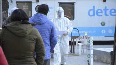 El trailer detectar en el centro de Neuquén. Foto: Yamil Regules