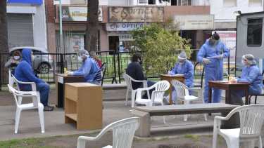 El trailer detectar en el centro de Neuquén. Foto: Yamil Regules