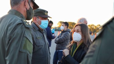 La ministra Frederic anunció que hoy realizarán un balance de los controles. (Gentileza).-