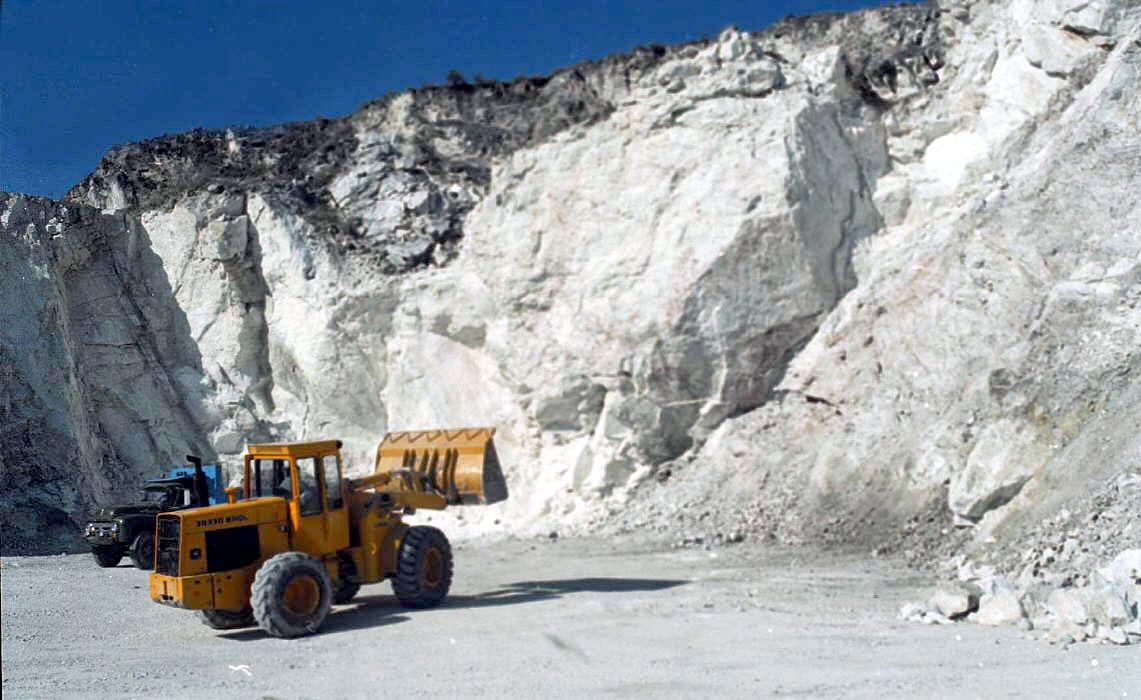 Este mineral también se utiliza en la industria metalúrgica, la cosmética y la pintura. 