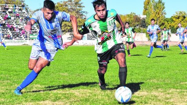 La Liga Deportiva Confluencia jugó por última vez el domingo y paró por 15 días. Foto: Néstor Salas 