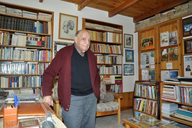 El poeta y escritor Elías Chucair publico 32 libros y 40 cuadernillos. Foto: José Mellado.