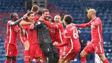 Liverpool ganó con un gol agónico de su arquero Alisson Becker. 