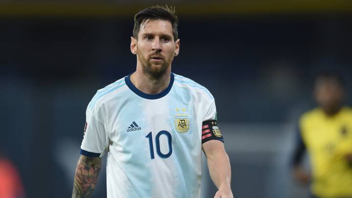 Messi y sus compañeros de la selección usaron las redes sociales para alentar al equipo. (Archivo).-