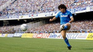 “¡Viva la patria, Argentina!”: el homenaje de Napoli a Maradona