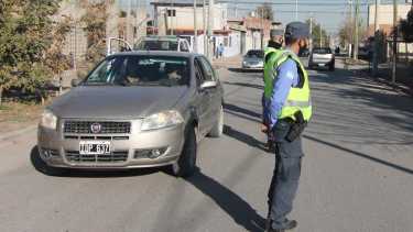 Aseguran que habrá estrictos controles para el cumplimiento de las restricciones en Neuquén. (Archivo Oscar Livera)