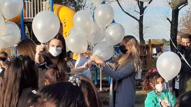 Pampita inauguró una plaza en honor a su hija Blanca. 
