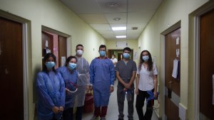 Aprender en pandemia: son estudiantes de medicina y hacen la práctica en el Hospital de Roca