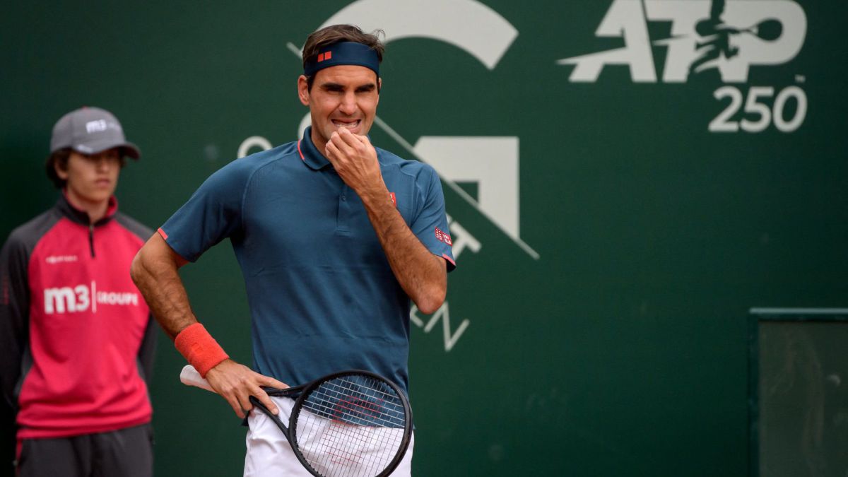 Federer volvió con una derrota ante el español Andújar.
