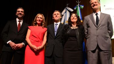 "Es necesario poner sobre el tapete que no hay un punto de partida igualitario para ambos géneros", indicó.