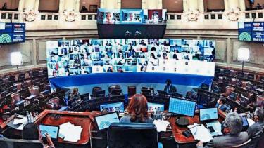 Las sesiones continuarán siendo mixtas, con un reducido número de legisladores en el recinto.