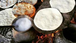 «Se sabe por tu boca» el programa de radio que despierta los otros sentidos