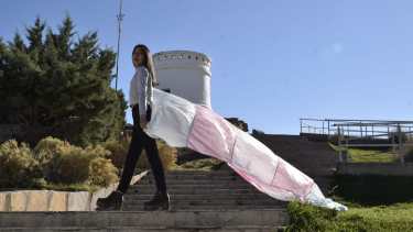 “Sé que tal vez mi historia puede estar auyudando a otras chicas, otros chicos u otros “chiques” a decir: esto no es algo malo, no es tabú”, aseguró. Foto Martín Muñoz.