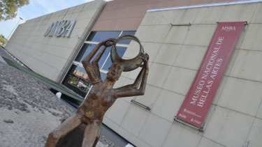 El Museo Nacional de Bellas Artes permanece cerrado desde enero de 2020 (foto Yamil Regules)