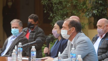 El viernes pasado, el gobernador junto a su gabinete anunció restricciones en Neuquén. (Archivo Oscar Livera).-