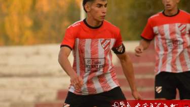 Tras el ataque los cuatro motochorros huyeron del lugar. Foto:  Gentileza  Facebook Club Atlético Independiente de Neuquén- oficial).