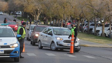 La mayoría de las causas por incumplimiento de las restricciones terminan en multas. Foto: archivo Oscar Livera.