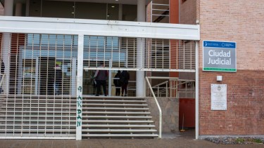 Hoy se realizó la audiencia en los Tribunales de Roca. Foto Juan Thomes.