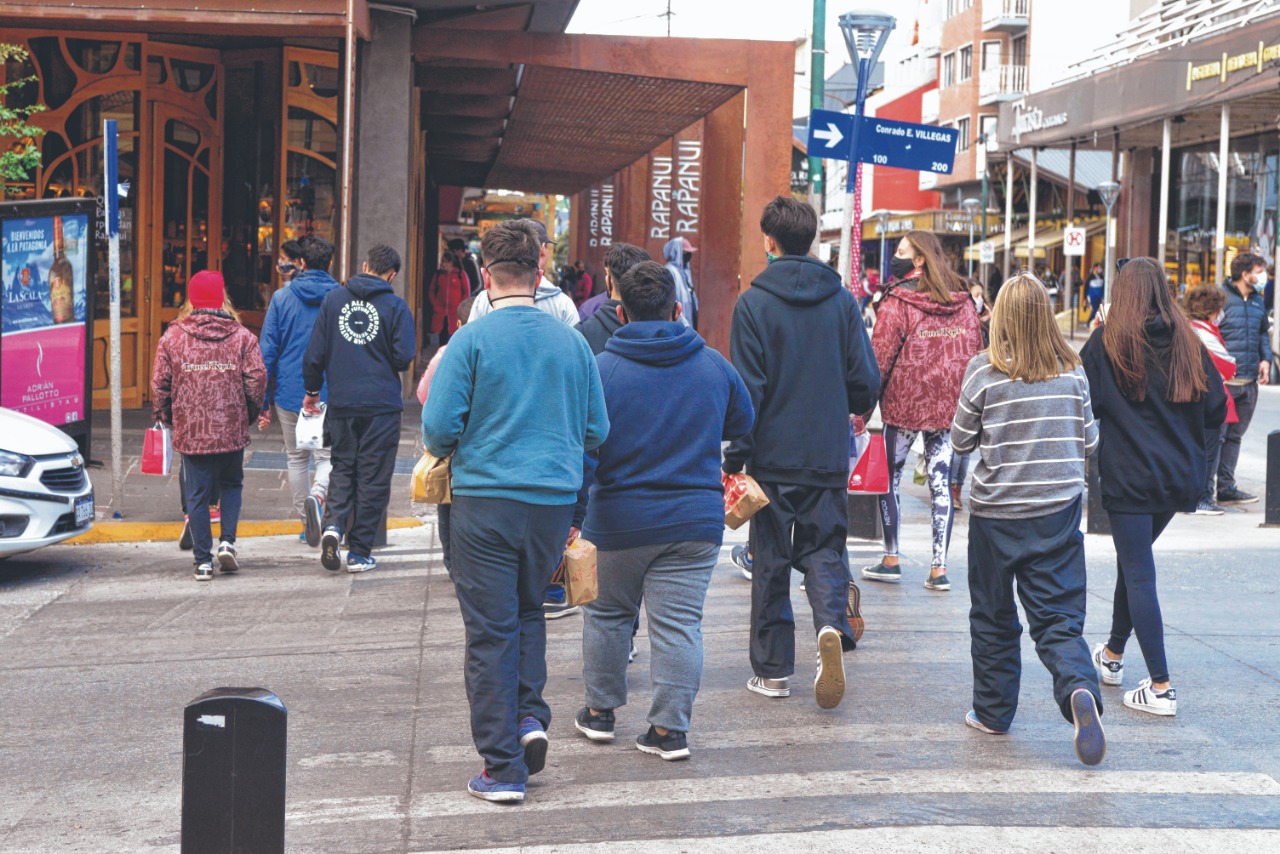 La temporada debería iniciar el 1 de julio pero los permisos aparecen todavía como una posibilidad muy lejana porque la pandemia no cede terreno.