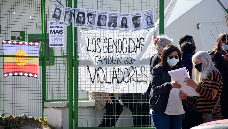 La sentencia amplió la acusación de lesa humanidad por los delitos sexuales padecidos por tres sobrevivientes que acusaron en este juicio (Foto Florencia Salto)
