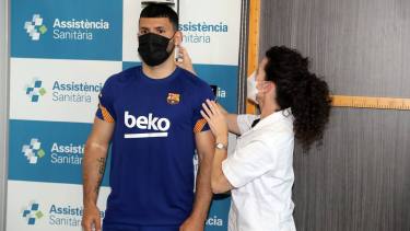 Agüero con la ropa de Barcelona en las pruebas físicas. Foto: prensa Barcelona 