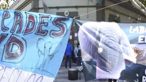 Piden doble aguinaldo en Neuquén para los autoconvocados del Castro Rendón