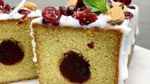 Budín de limón y frambuesas