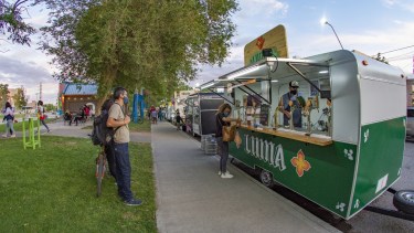 Desde el próximo fin de semana volverán los carros de comida en distintos sectores de la ciudad. 