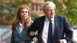 Por tercera vez, Boris Johnson se casó con una activista en Reino Unido