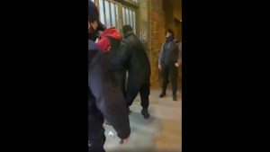 Qué pasó detrás del video viral en el que la policía detiene a jóvenes en Cipolletti