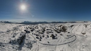 Copahue empieza a quedar cubierta por la nieve: increíbles fotos y videos desde un drone