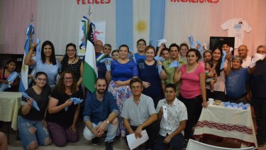 Cierre de año 2019. "Sentimos un derecho de pertenencia por haber metido plata, horas, esfuerzo, ánimos y dolor... todo ahí adentro", se quejó Bernardo Martínez, uno de los profesores de la Escuela.  Foto: Municipalidad de Allen en Facebook. 