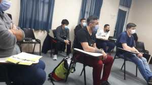 Por el colapso en Viedma, capacitan a trabajadores de limpieza como camilleros