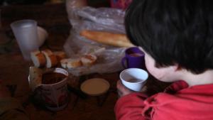 Denuncian falta de leche en centros de salud y hospitales de Neuquén