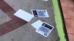 Aparecieron nuevamente panfletos nazis en las calles céntricas de Viedma